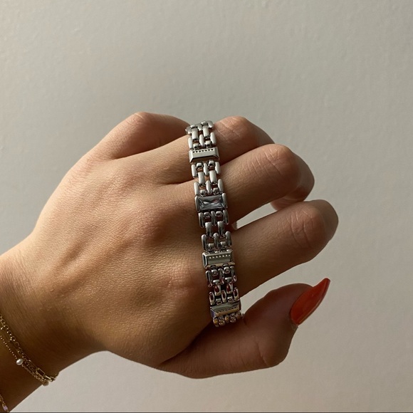 Kendra Scott Lindsay Chain Bracelet - Picture 3 of 5